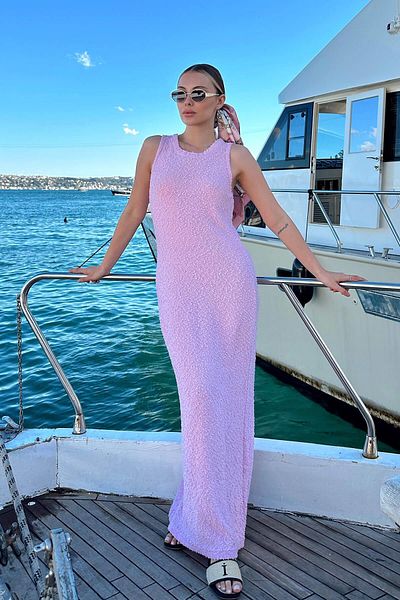 Swist Pink Crew Neck Embossed Detail Women's Knitwear Midi Dress