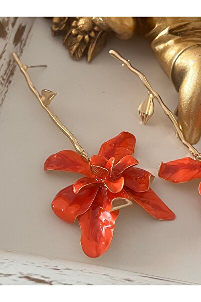 Aka Zr marka model sallantılı lotus küpe