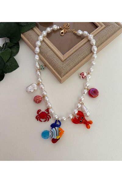 YENGEÇ Pearl Charm Necklace