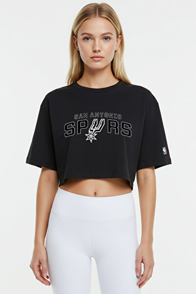 BA Sportswear تي شيرت سان أنطونيو لكرة السلة باللون الأسود كبير الحجم