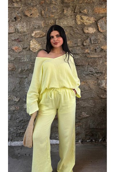 Butik Neon Yellow Fluffy Muslim Set