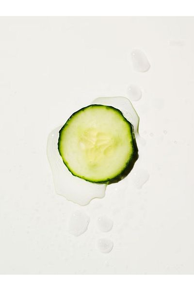 Victoria's Secret Body Scrub Cucumber Water 10 oz