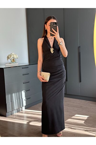 Tugen Co فستان برباط حول الرقبة مع تفاصيل بروش