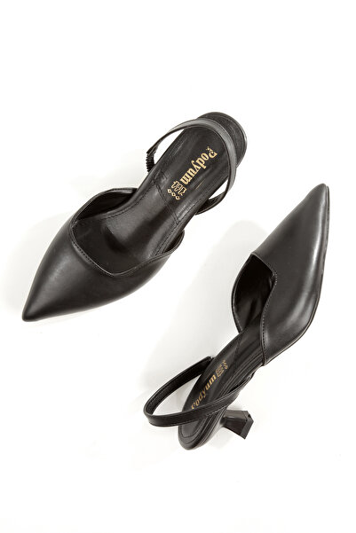 Ayakkabı Podyumum ''ÖYKÜ'' جلد أسود بمقدمة مدببة وظهر مفتوح مطاطي 5 سم كعب بي...