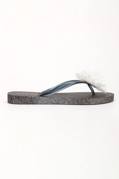 OZYO Havana White Floral Flip Flops