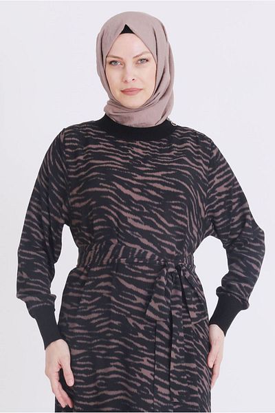 Moda Rosa 25Y7519 - Black - Plus Size Hijab Patterned Dress