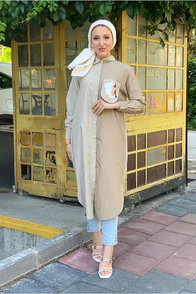 Moda Rosa 25Y4487 - Camel - Pocket Satin Detail Poplin Long Tunic