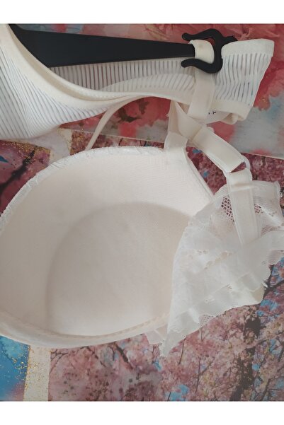 KOTA Front Cross Strap Half Lace Padded Underwire Bra Set