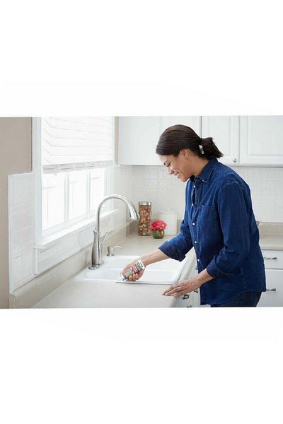 GE Silicone II Premium Waterproof Kitchen and Bath Sealant Caulk Clear 2.8fl.oz