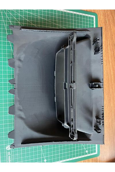 3B38 Renault Megane 2 Front Breast Piece 1