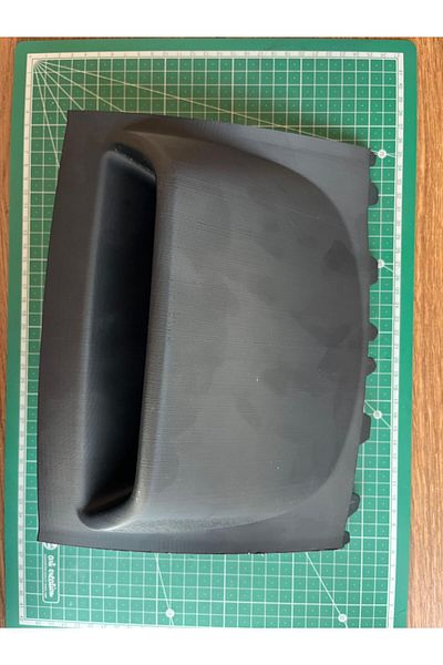 3B38 Renault Megane 2 Front Breast Piece 1