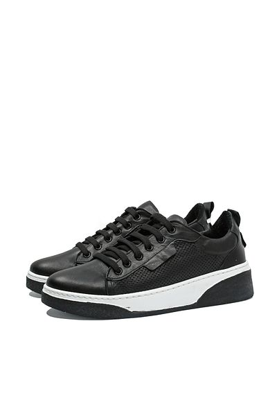 Dogati Women's casual black shoes Dogati, lightweight and comfortable