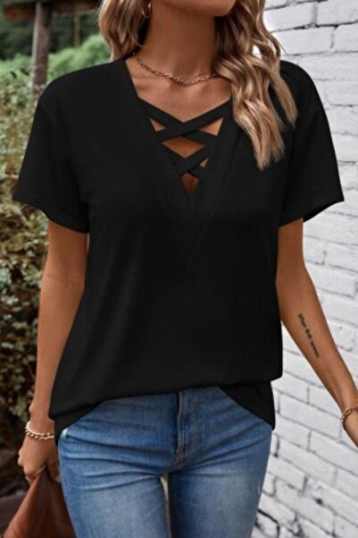 Mossta Kısa Kollu Göğüs Dekolteli Çapraz Bağcık Detaylı Bluz - Siyah