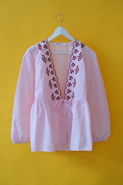 Touché Privé EMBROIDERY DETAILED KIMONO