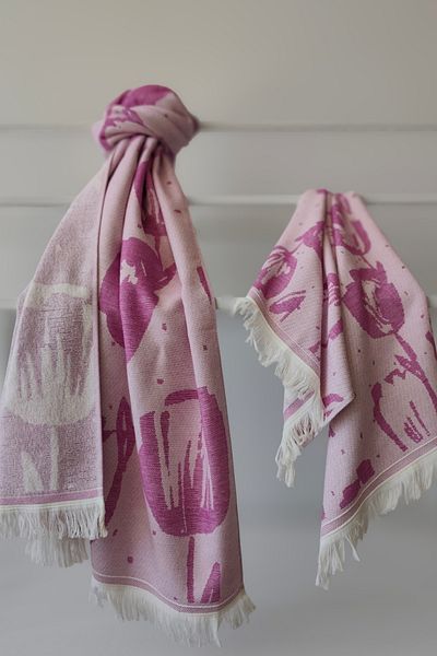Sevim 100% Cotton Fringed Jacquard Tulip Patterned Peshtemal and Peskir Set-Fuchsia