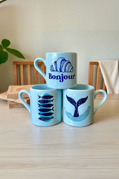 DVOYAGE Matin Bleu - Set of 3 French Seaside Inspired Turkish Coffee/Espresso Cups (with Wooden Base)