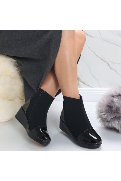 GGM Women's Black Faux Fur Lined Suede Leather Boots, Size 36