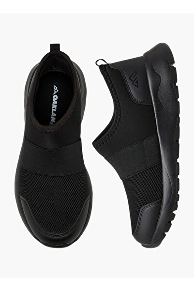 Oaklan by Shoexpress Boys Textured Slip-On Sports Shoes