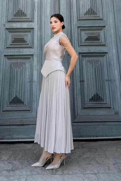 lodmela Βραδινό φόρεμα με κέντημα ώμου 2385-Μπεζ