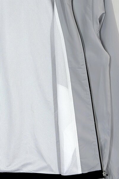 BESSA Gray Raincoat Water Resistant Seasonal Fabric Hooded Zippered Pocket Mesh Inner Design Men