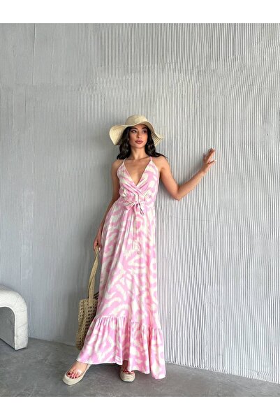 Butik فستان نسائي طويل بطبقة مزدوجة وحزام متقاطع من الخلف وحزام طويل للصيف منقوش باللون الوردي