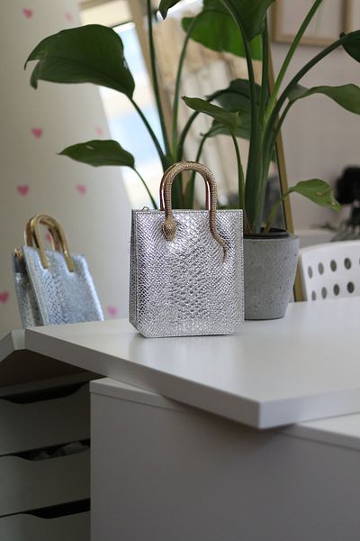 Moom Bag Geantă de umăr cu lanț cu mâner pentru femei Silver Snake
