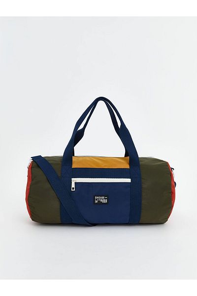 LC Waikiki LCW ACCESSORIES حقيبة رياضية للأولاد ذات ألوان متباينة