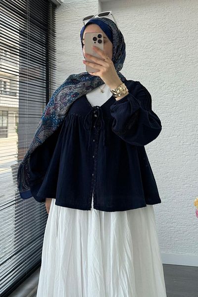 MELEK ARAZ Guipure Detailed Muslin Short Kimono – Navy Blue