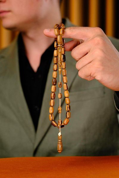 dergah tesbih Master Bekir Deveci Carved Imame Capsule Model Scented Ud Tree Prayer Beads