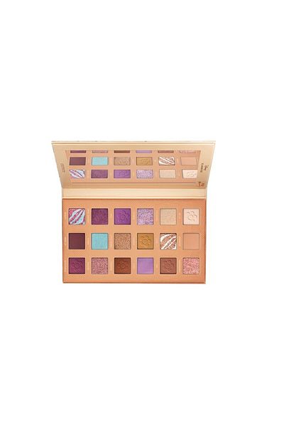 Catrice DISNEY CLASSICS MISS BUNNY MULTI EFFECT EYESHADOW FLIRTATIOUS 030