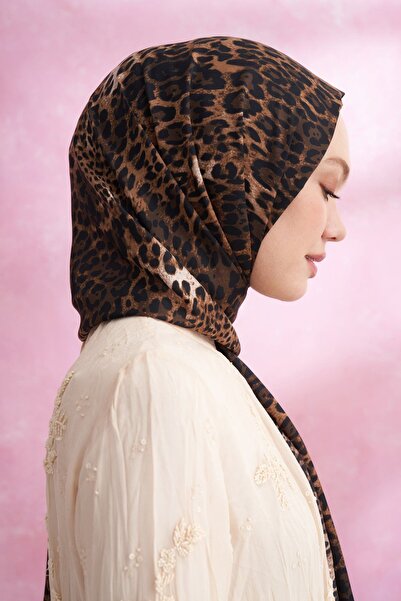 ARMANDA Classic Leopard Print Imported Voile Shawl - Camel