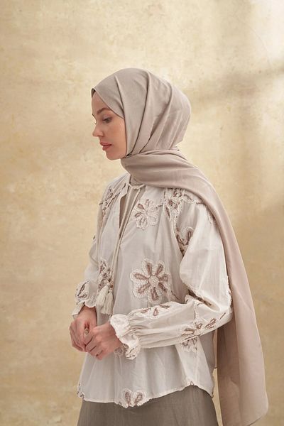 ARMANDA Dark Beige Baroque Design Shawl 3357