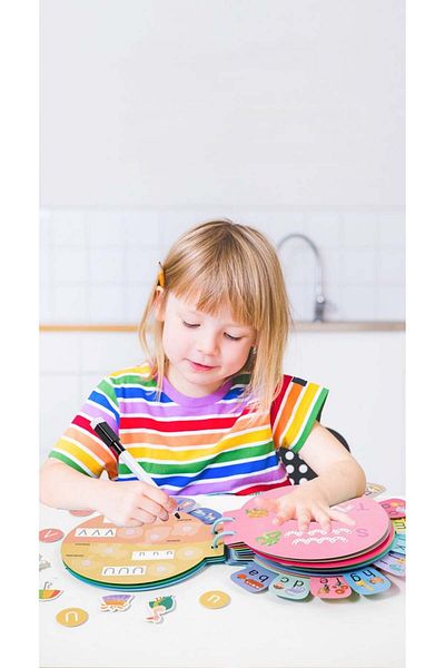 Noname Învață alfabetul - Caiet și stickere reutilizabile