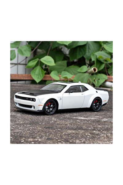 Marsel oyuncak Dodge Challenger Srt Hellcat 1:24 Diecast Metal Araba Koleksiyon Sesli Işıklı Beyaz