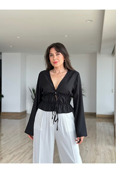 AYSEGUL SOZKESEN V Yakalı Beli Büzgü Detaylı Siyah Renk Bluz