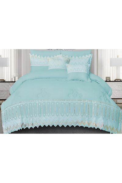 RedRosa Luxurious 8-piece microfiber lace double bedspread adds beauty to your room decor. Duvet size: 260x240cm
