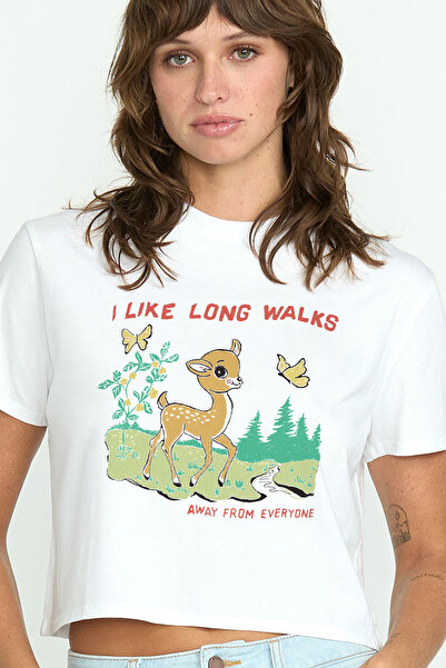 Tee&more. أحب المشي لمسافات طويلة بعيدًا عن الجميع تي شيرت قصير مطبوع بقصة عا...