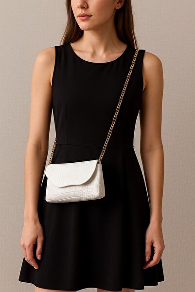 melecco Women's Chain Strap Mini Shoulder Bag – Stylish Design with Crocodile...