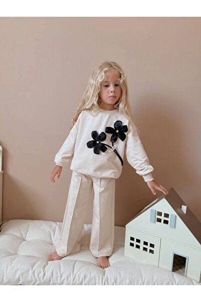 noliva bebek ve çocuk 3D Çiçek Detaylı Kız Çocuk Takım – Şıklığın Yeni Hali