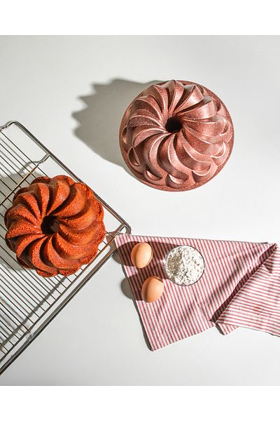 Nehir Nilüfer Rose Gold Casting Cake Mold 24.5 cm