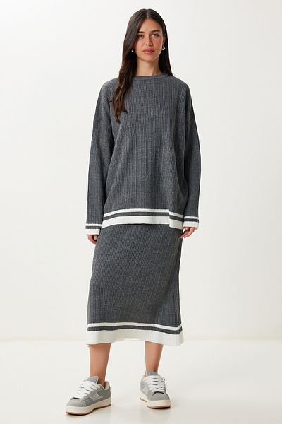 Happiness İstanbul Women's Anthracite Contrast Color Sweater Skirt Knitwear Set Yy00246