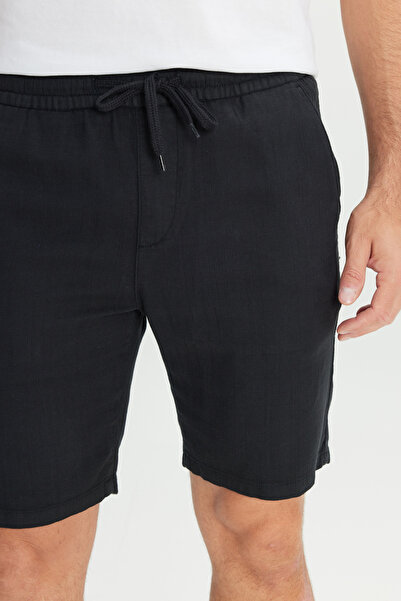 AC&Co / Altınyıldız Classics Erkek Siyah %100 Pamuk Comfort Fit Beli Bağlamalı Flamlı Yan Cep Şort