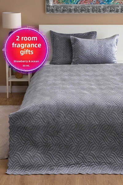 West Home Double Bedspread - Two Pillowcases 240X260