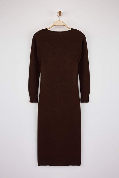 Trendyol Collection Σκούρο καφέ μαλακή υφή Midi πλεκτό φόρεμα με διπλό γιακά δεμένο TWOAW21EL0260
