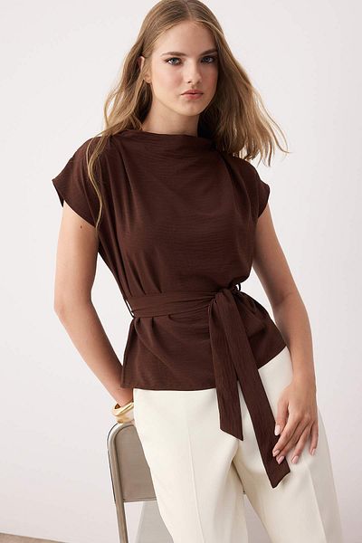 Trendyol Collection Καφέ Αμάνικη Ζώνη Πλεκτή Μπλούζα TWOAW26BZ00057
