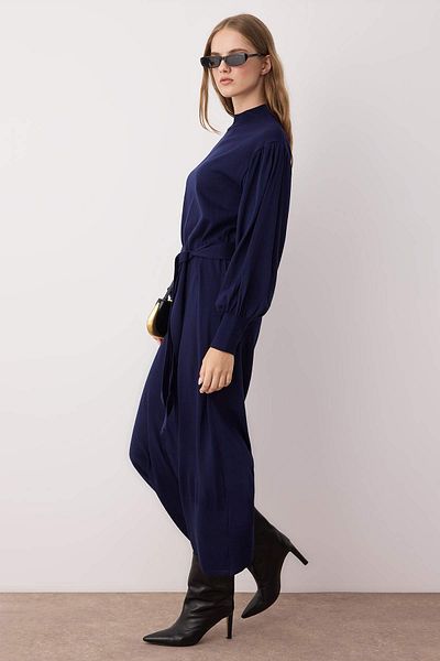 Trendyol Modest Πλεκτό φόρεμα με μπαλόνι με μισό ζιβάγκο με μπλε ναυτικό TCTAW24EB00023