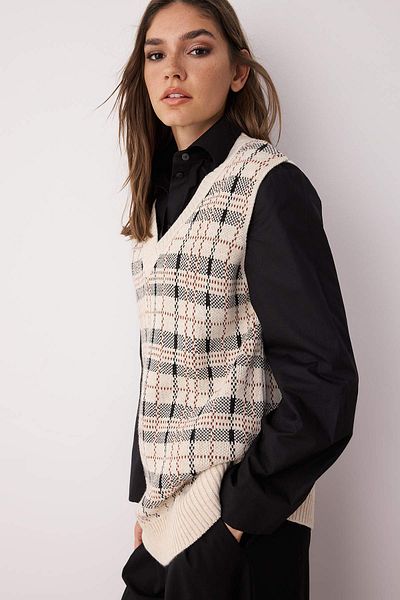 Trendyol Modest Stone V-Neck Knitwear Sweater TCTAW22UV0050
