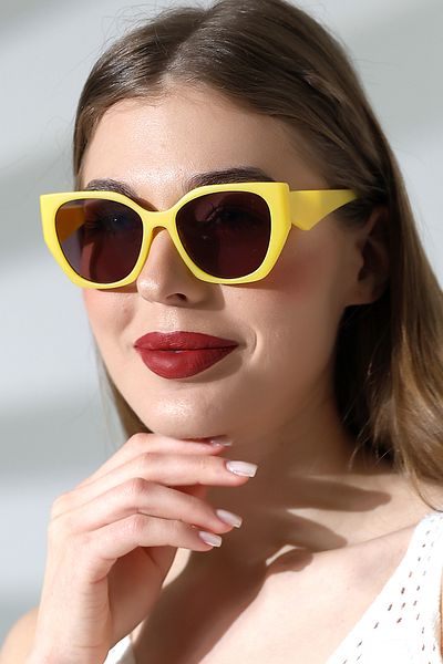 Lozzo Women's Oval Yellow Colored Glass Matte Sunglasses Waiter Size 23047-3 C36 m