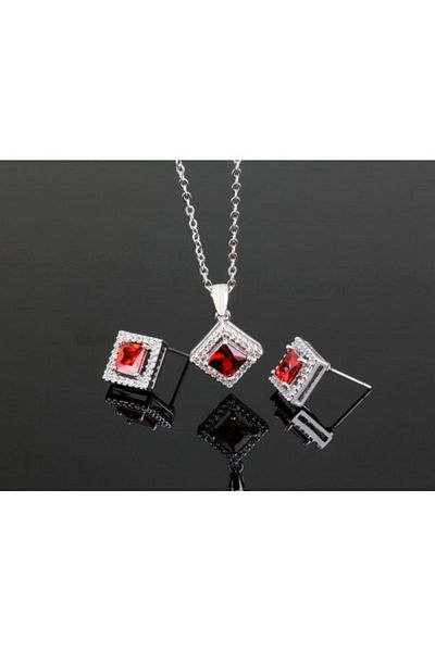 Kelan Women's Silver Set With Ruby Rhombus Crystals – Earrings And Necklace