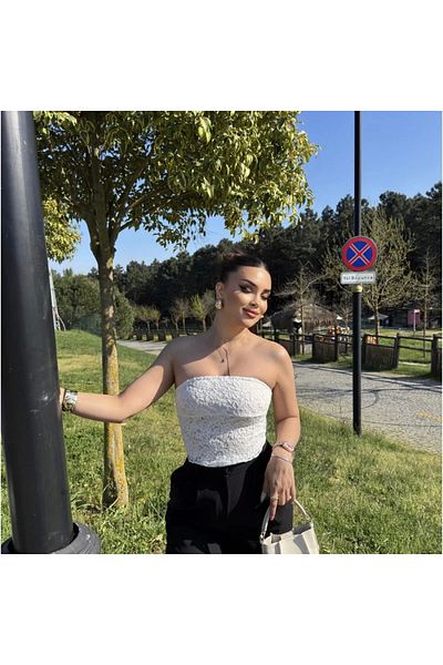 VibeGaia Lace Strapless Half Lined Bustier Top